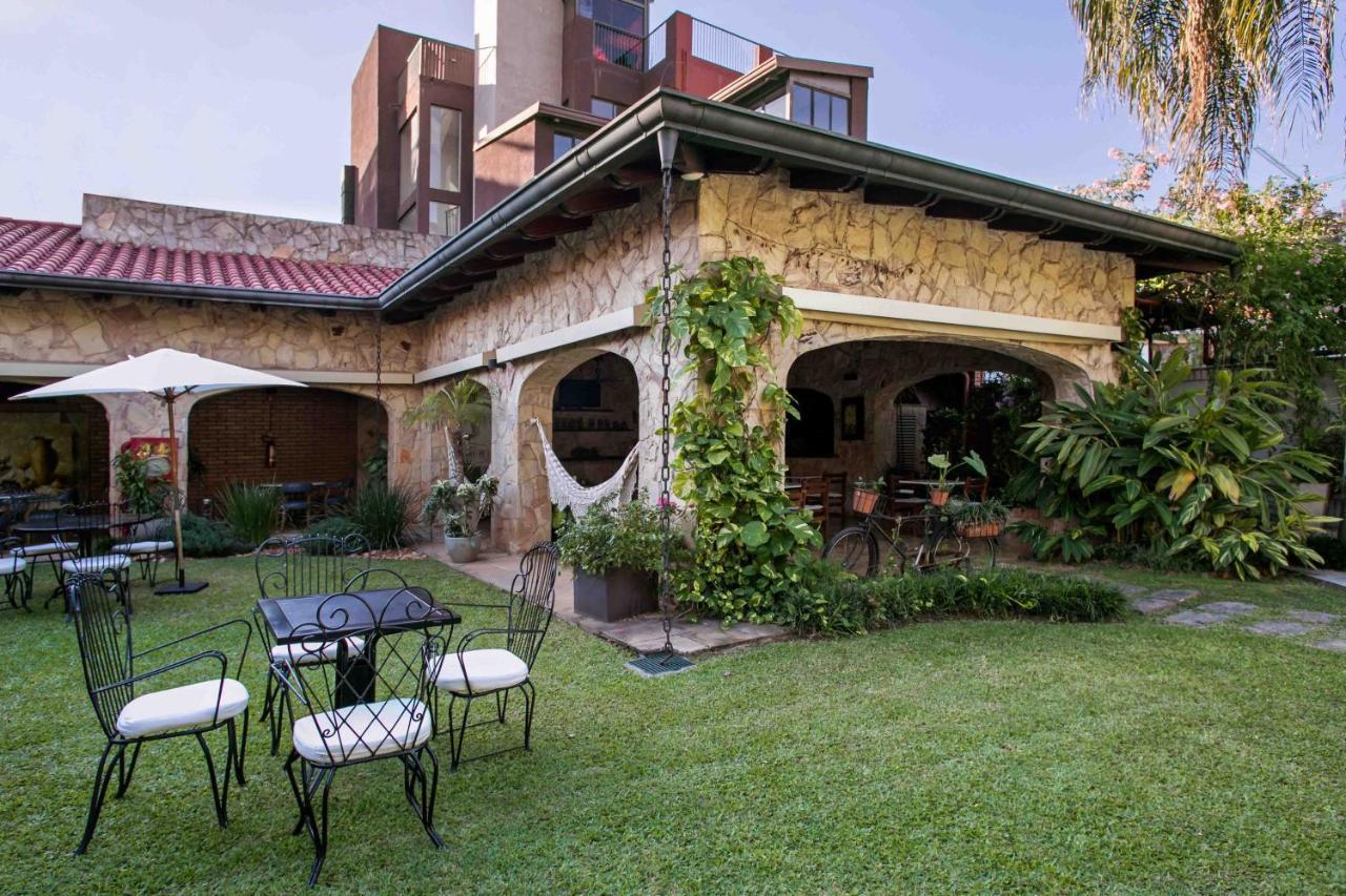 Las Lomas Casa Hotel Asuncion Extérieur photo