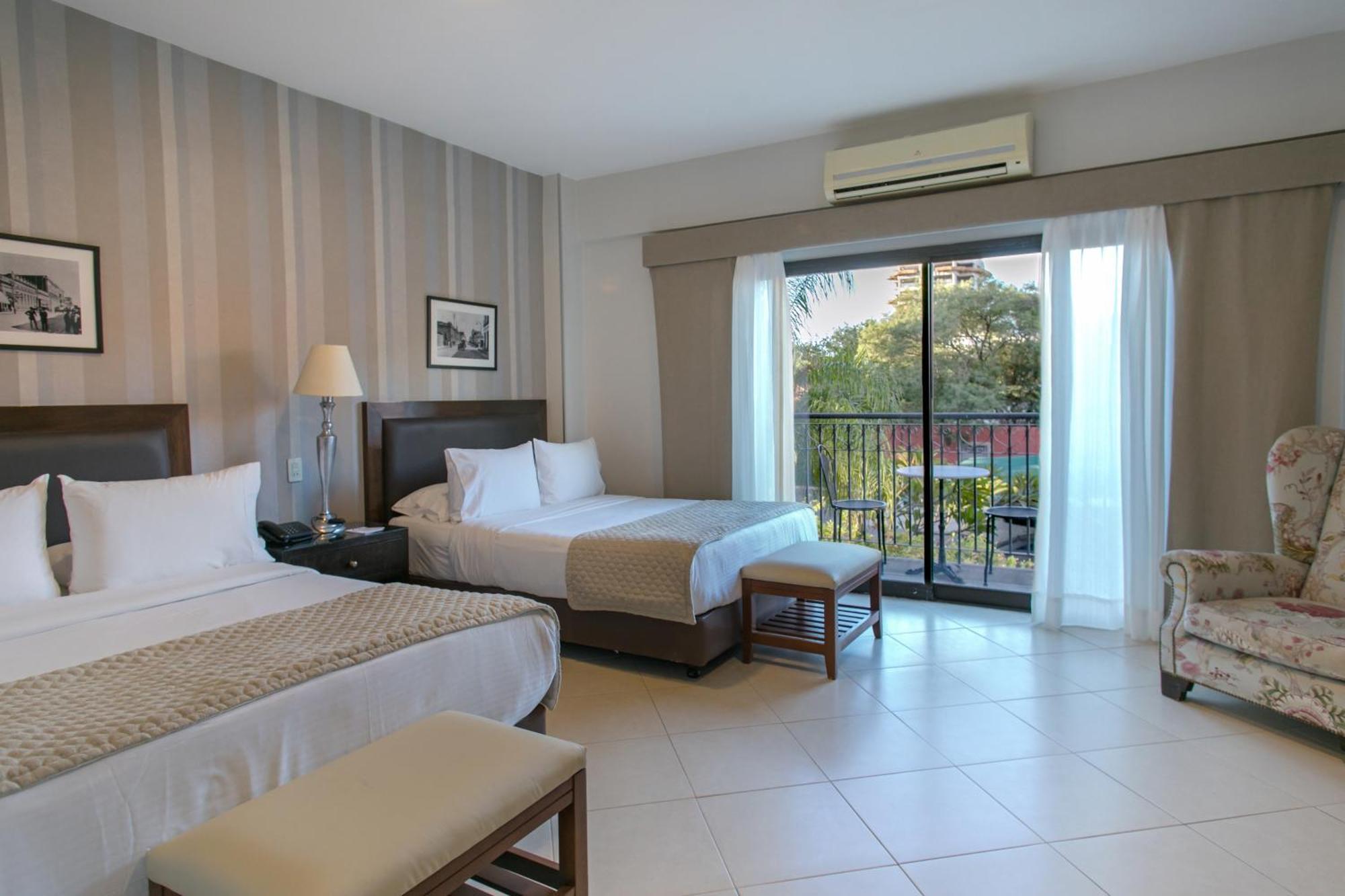 Las Lomas Casa Hotel Asuncion Extérieur photo