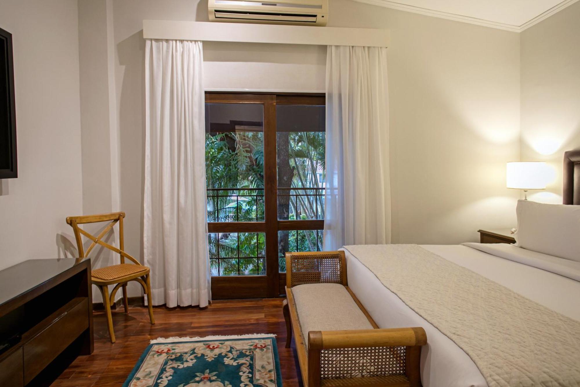 Las Lomas Casa Hotel Asuncion Extérieur photo