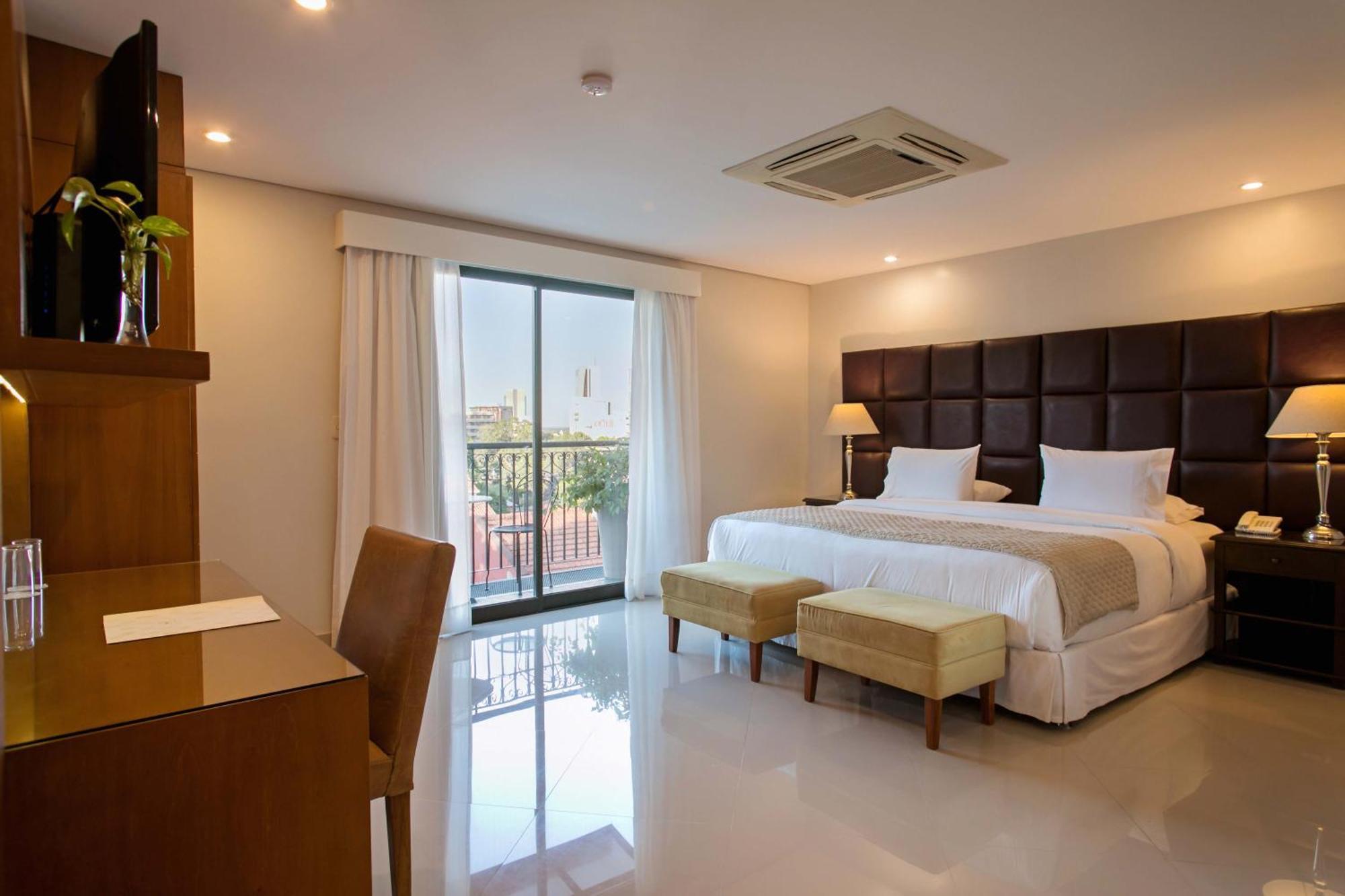 Las Lomas Casa Hotel Asuncion Extérieur photo