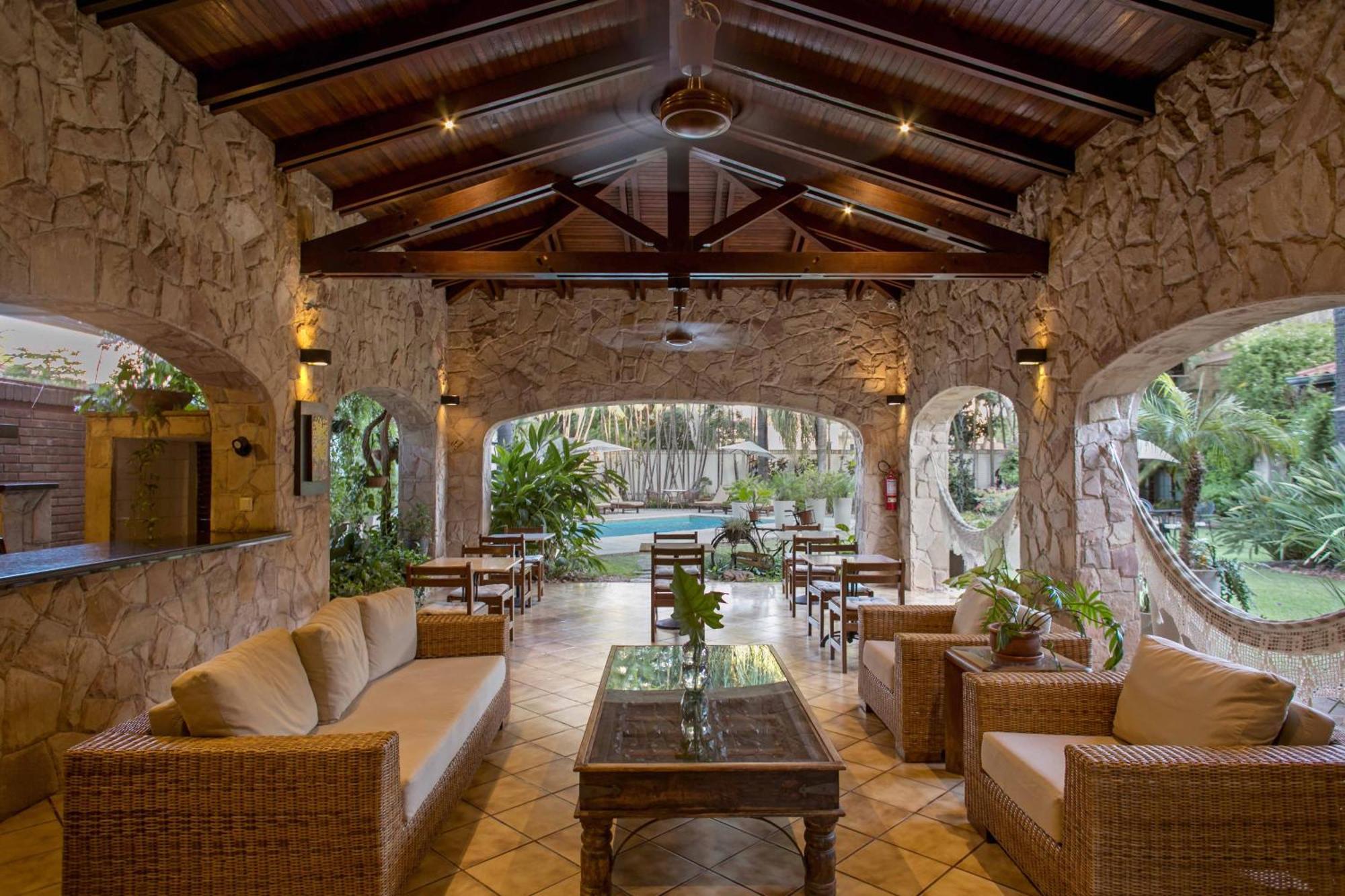Las Lomas Casa Hotel Asuncion Extérieur photo